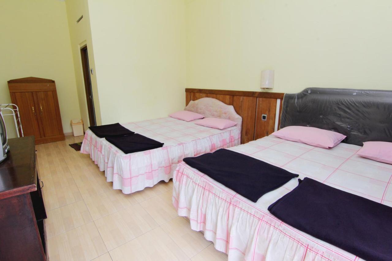 Hotel Wijaya 3 Kaliurang Kültér fotó