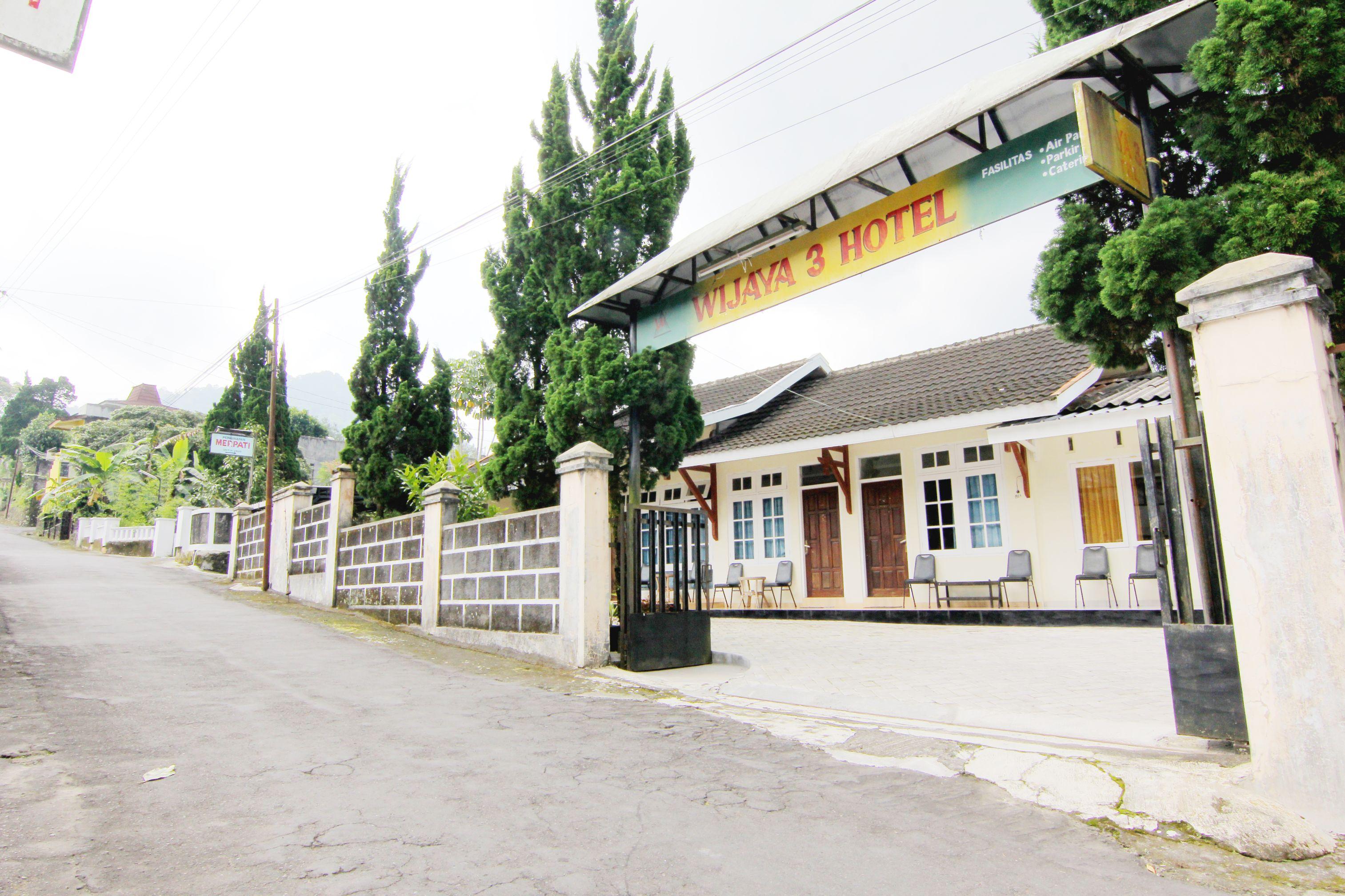 Hotel Wijaya 3 Kaliurang Kültér fotó